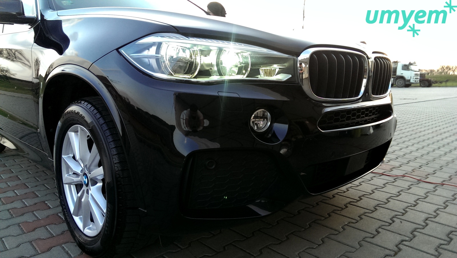 BMW_X5_detailing_Czech_Republic_Brno_UMYEM