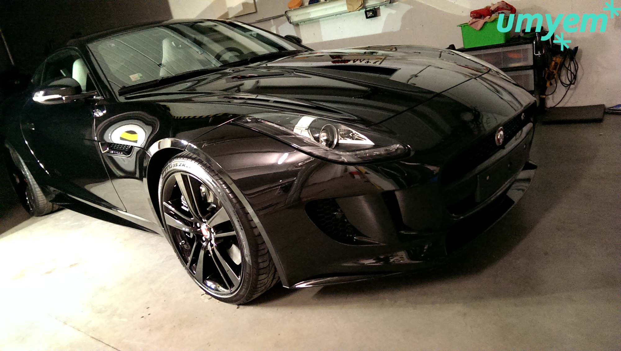 Jaguar_F-TYPE_aplikace_keramickeho_povlaku_FINEST