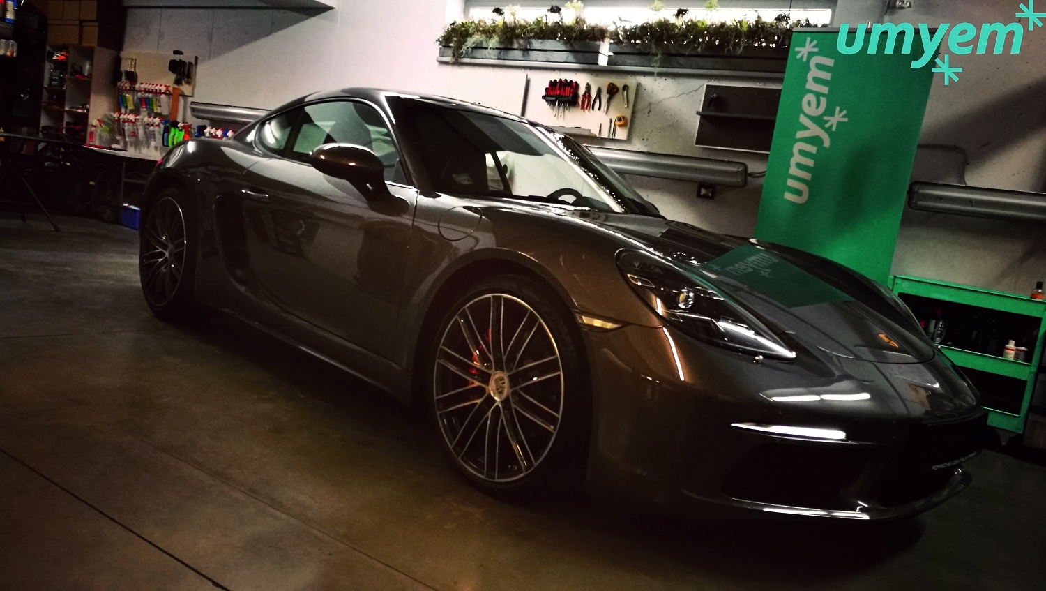 Porsche_CAYMAN_718_detailing66