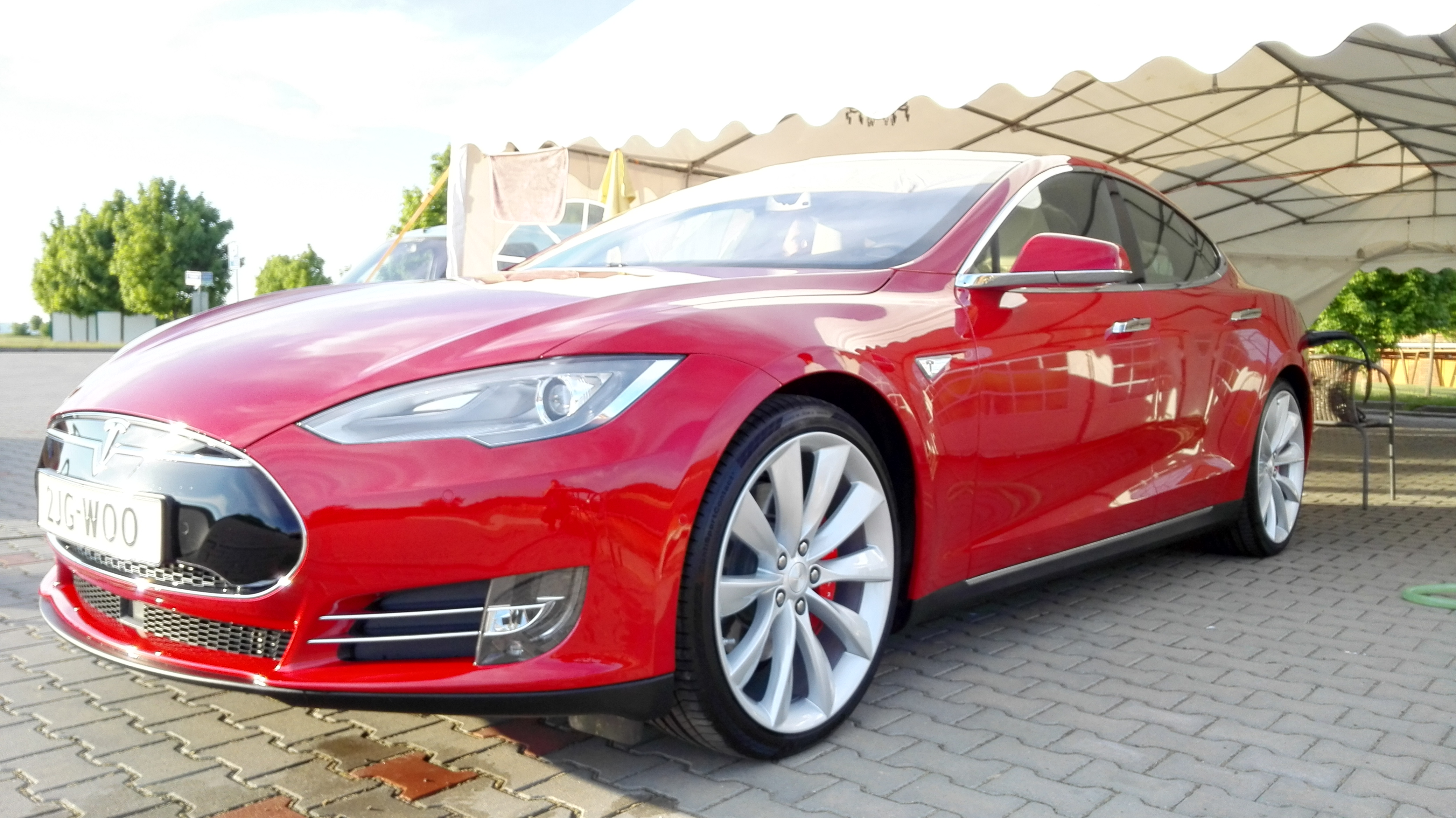 tesla_s